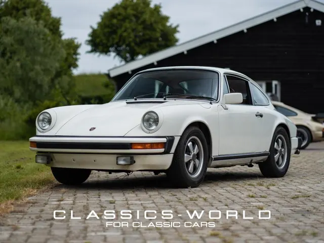 Porsche 911 2.7 911S Coupe First paint And rebuilt engine gearbox 1976