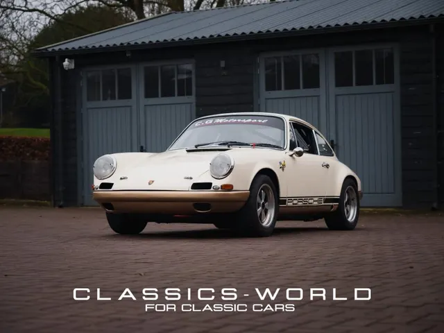 Porsche 911 3.2 Carrera Lightweight - Just Arrived! 1984