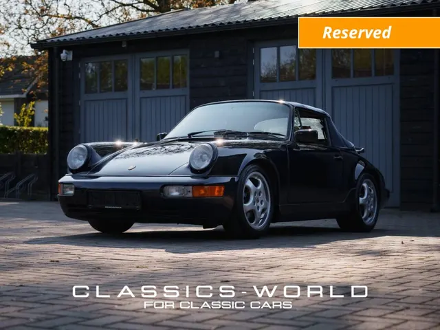 Porsche 911 Carrera 2 Cabriolet – Midnight Blue Metallic – Manual 1992