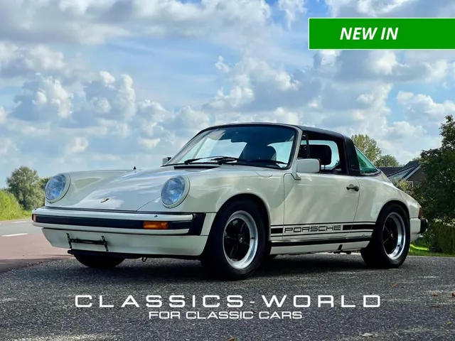 Porsche 911 Sc 3.0 Targa – Chiffon Weiss – Manual – Fuchs Wheels – Extensive Histo 1983