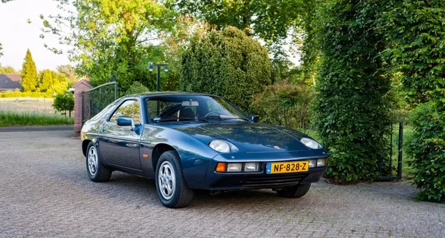 Porsche 928 Automatic 1982