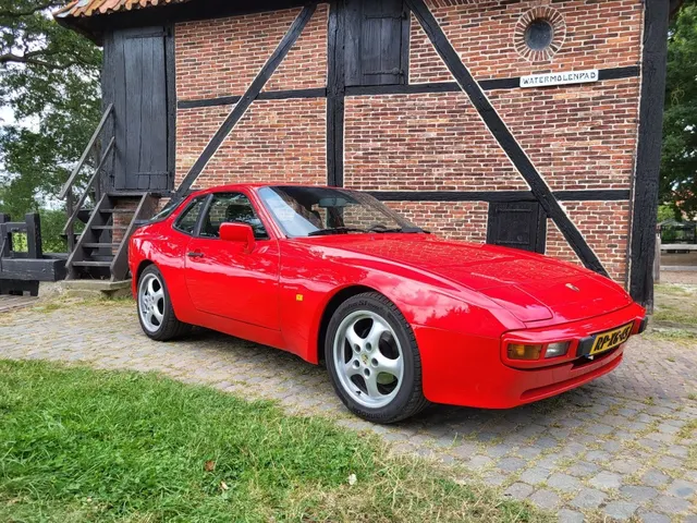 Porsche 944 Type 2 met 1987