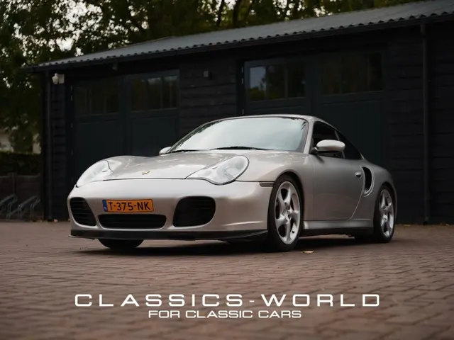 Porsche 996 Turbo – Manual - Arctic Silver Metallic – Mezger-motor 2000