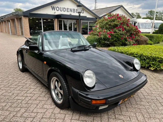 Porsche Carrera 911 Carrera 3.2 cabriolet 1988