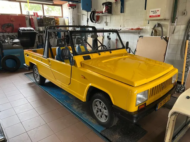 Renault B110 Rodeo 6-1300 Tour Du France Filmauto!! 1980