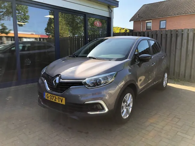Renault Captur 0.9 Tce Limited. Geen bijkomende kosten! Zeer mooie auto 2019