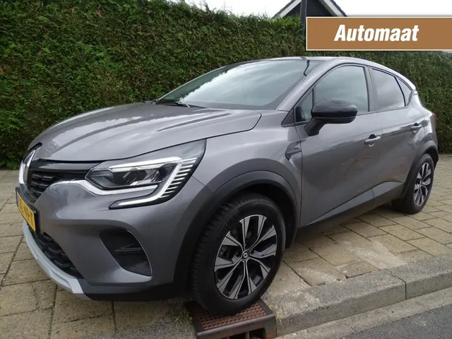 Renault Captur 1.6 1.6 E-Tech Plug-In Hybrid 145 Evolution 2023