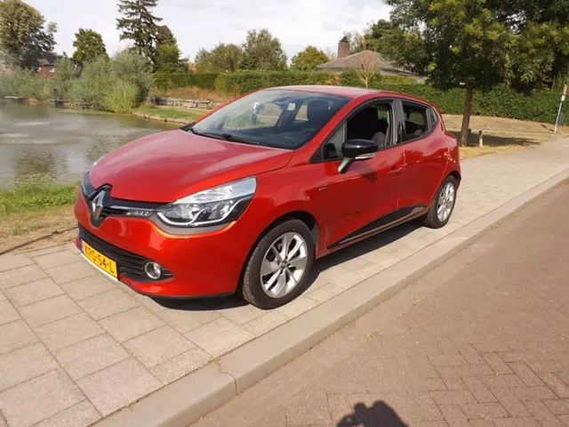 Renault Clio 0.9 Tce Eco2 Limited 2016