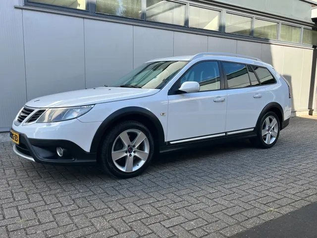 Saab 9-3X 2.0 T Aero Xwd in wit 2010