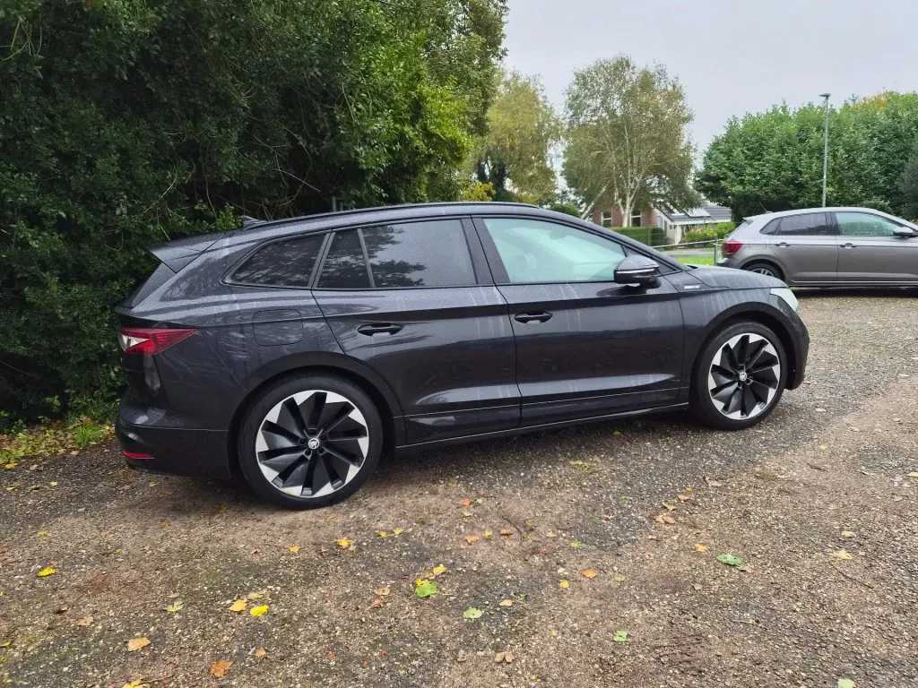 Škoda Enyaq iV 60 Sportline Black Ed. 180 Pk Soh 92 2021