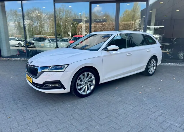 Škoda Octavia 1.5 TSI First Ed. Nw. Model 2020