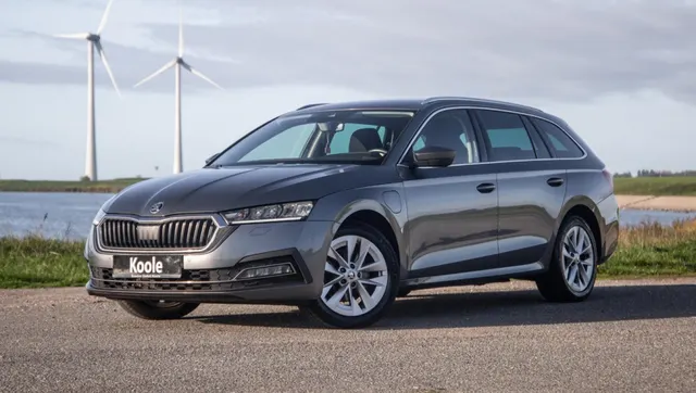 Škoda Octavia Combi 1.4 TSI iV PHEV Business Edition 2022
