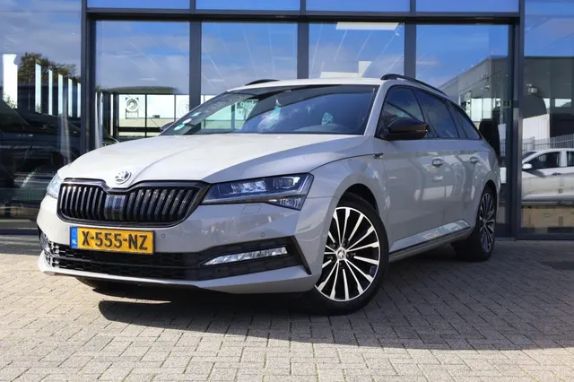 Škoda Superb 1.5 TSI Sportline Business DSG 18 Nl Auto 2024