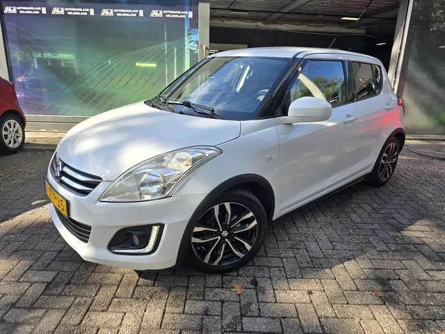 Suzuki Swift 1.2 Style Easss 3 2015