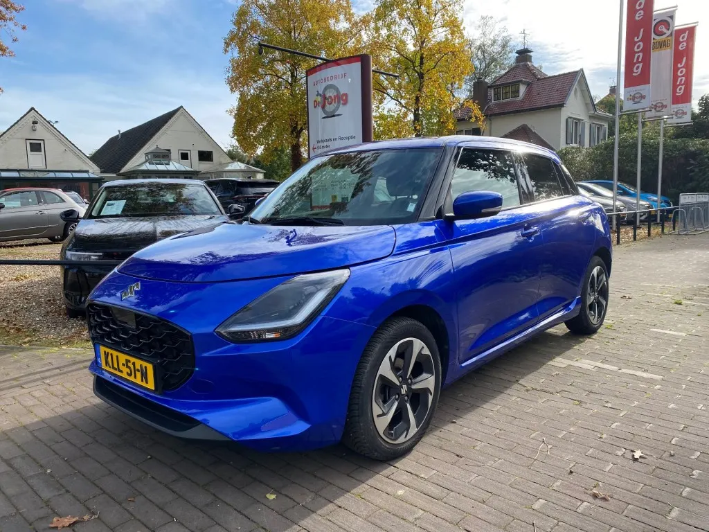 Suzuki Swift 1.2 Style Smart Hybrid 2025