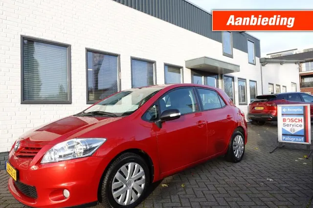 Toyota Auris 1.6 Comfort 2011