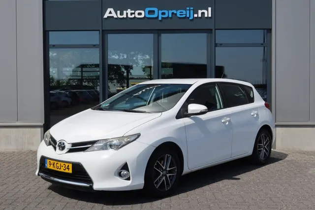 Toyota Auris 1.6 Aspiration 132pk 5drs 2013