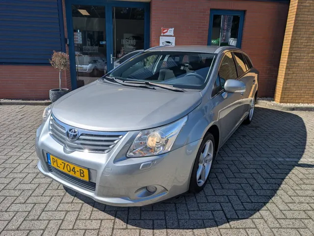 Toyota Avensis 1.6 Vvti Dynamic 2009