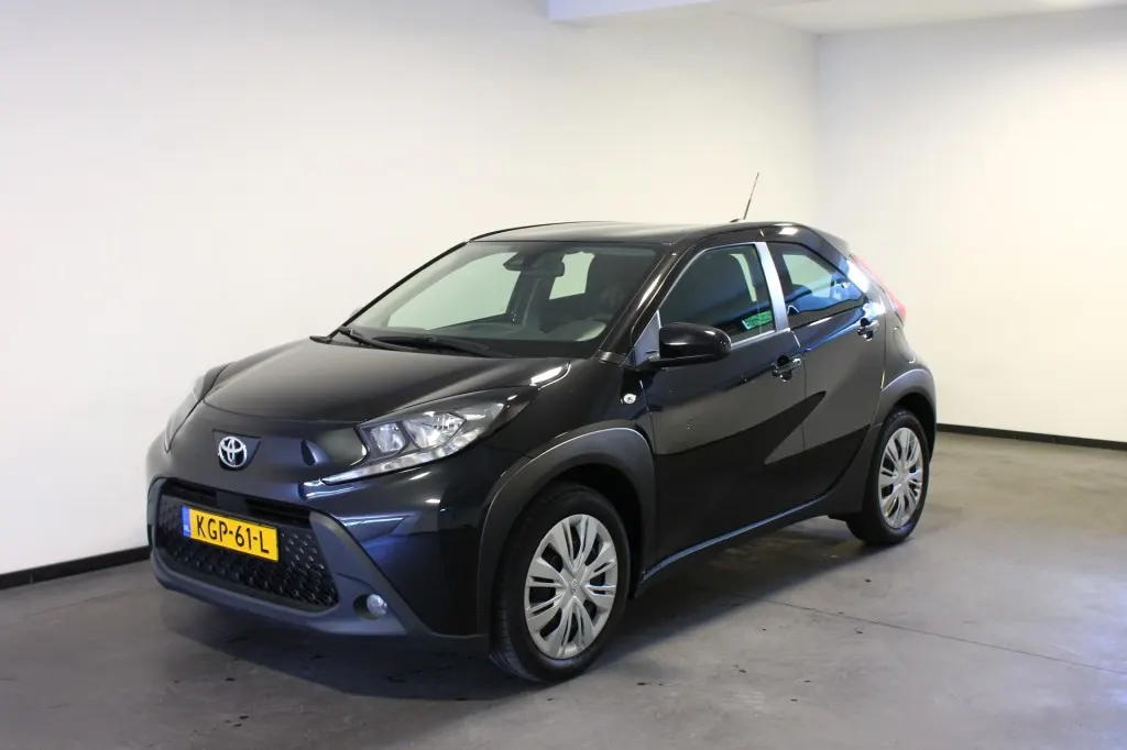 Toyota Aygo X 1.0 VVT-I S-CVT Play 2023