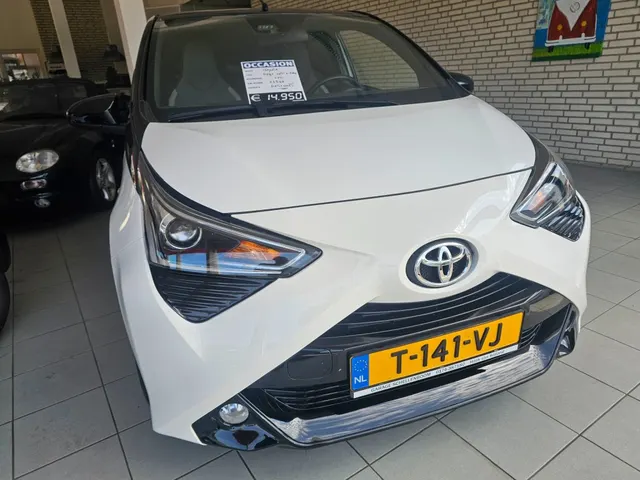 Toyota Aygo 1.0 VVT-I X-Play 2021