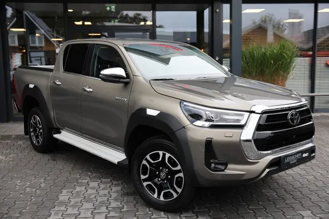Toyota Hilux 2.8 D-4D Dubbel Cabin Executive A 2024