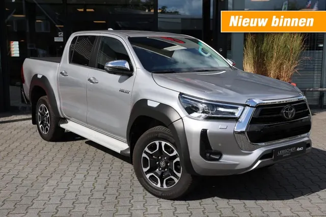 Toyota Hilux 2.8 D-4D Dubbel Cabin Executive A 2023