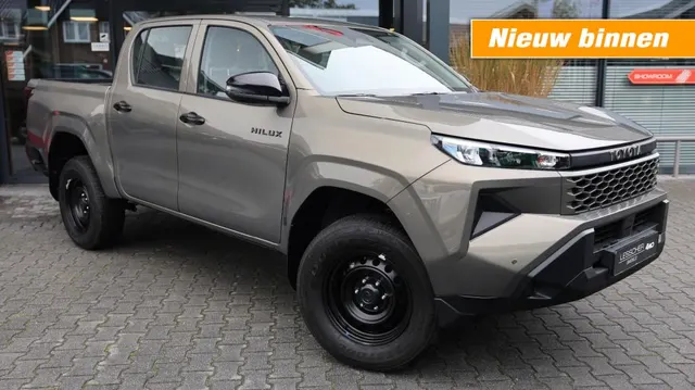 Toyota Hilux 2.8 D-4D MHEV Dubbel Cabine Active A 2026