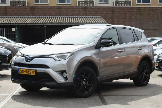 Toyota RAV4 2.5 Hybrid Black Edition 2018