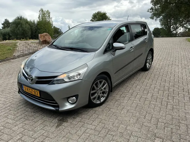 Toyota Verso 1.8 VVT-I Business 2013