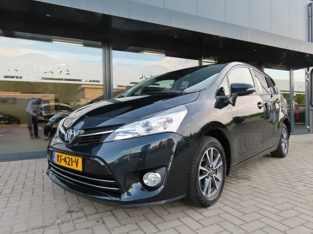 Toyota Verso 1.8 VVT-I Aspiration Aut. Ecc 2014