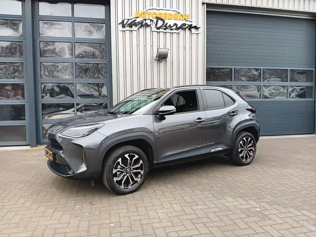 Toyota Yaris Cross 1.5 Hybrid Business Plus Groot 2025