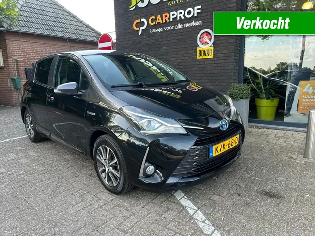 Toyota Yaris 1.5 Hyb. Bi-Tone Y20 2019