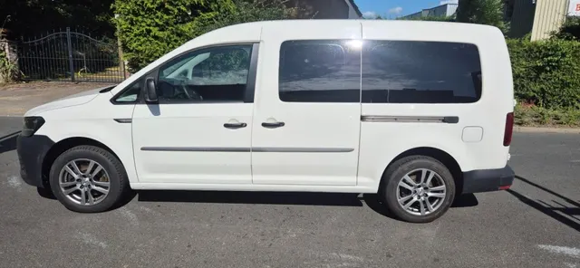 Volkswagen Caddy 2.0 TDI L2H1 Bmt Maxi Highline dubbele schuifdeur 2016