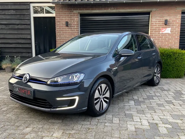 Volkswagen E-Golf CCs snelladen en Wartmepomp 2017