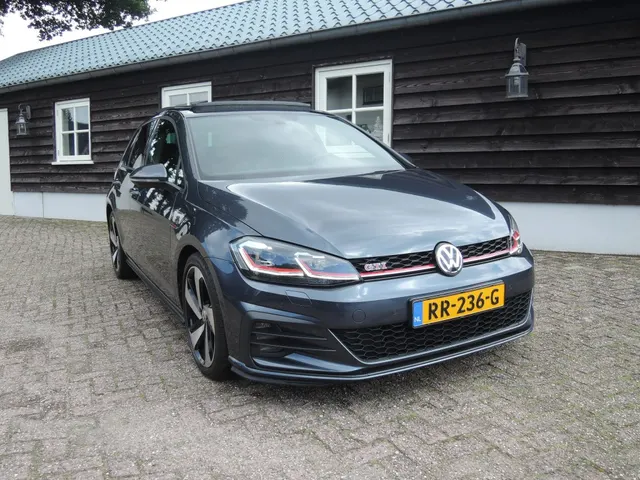 Volkswagen Golf 2.0 TSI GTI Performance 2018