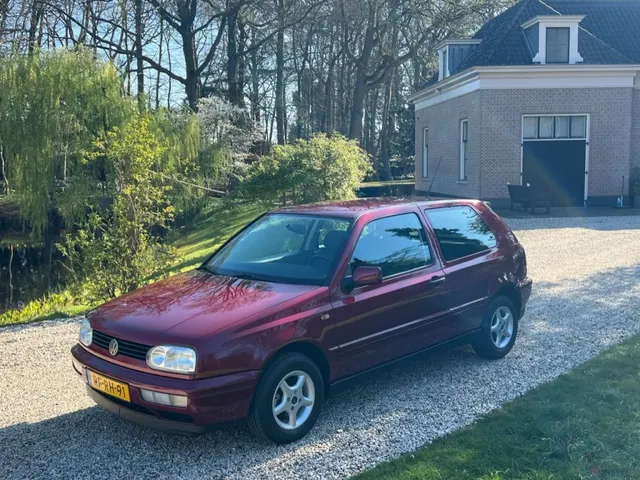 Volkswagen Golf 1.6 3drs Gl Nl auto 76.739 1997