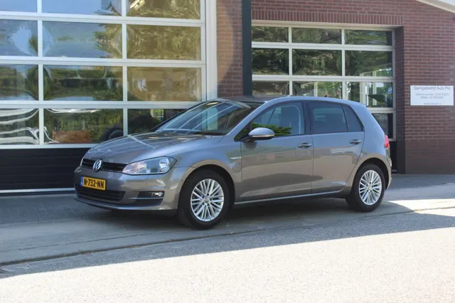 Volkswagen Golf 1.4 TSI Cup Highline 2014