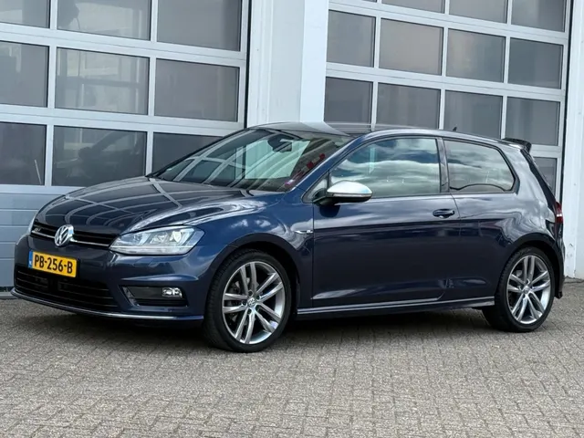 Volkswagen Golf 1.4 TSI 125PK Business Edition R-Line 2016