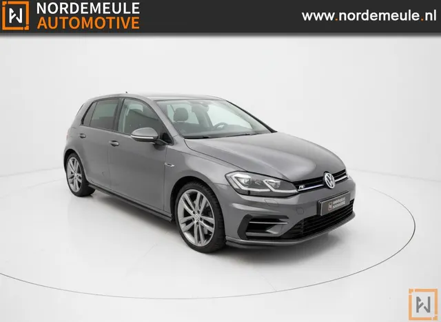 Volkswagen Golf 1.5 TSI R Line 2019