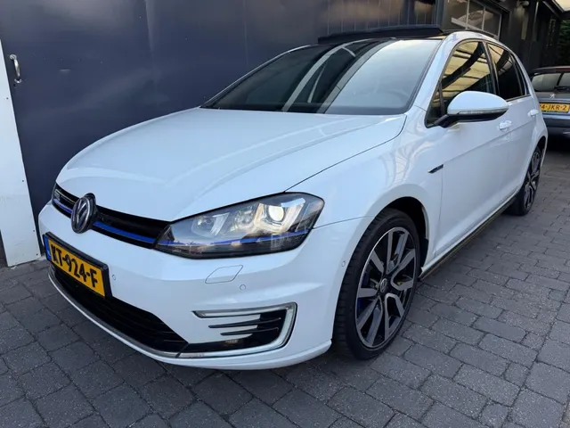 Volkswagen Golf 1.4 TSI GTE 2015