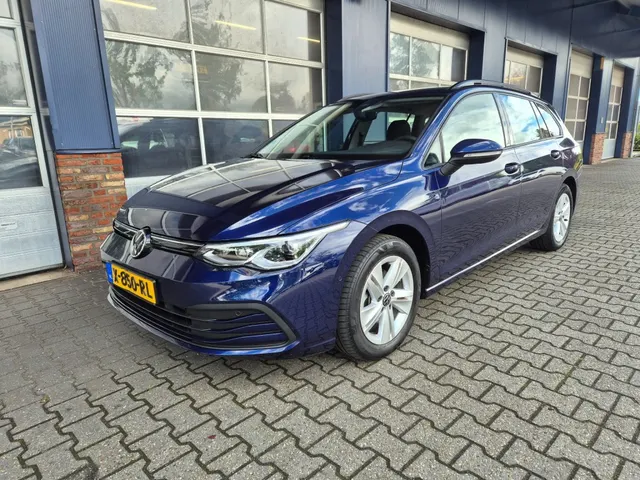 Volkswagen Golf 1.5 Etsi Life Business 2021