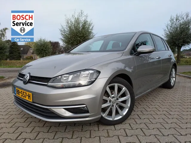 Volkswagen Golf 1.0 TSI Comfortline Business I 2018