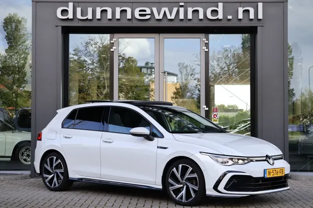 Volkswagen Golf 1.5 R-Line 2021