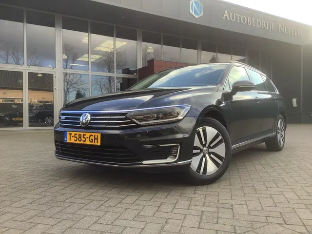 Volkswagen Passat 1.4 TSI Variant GTE 2018