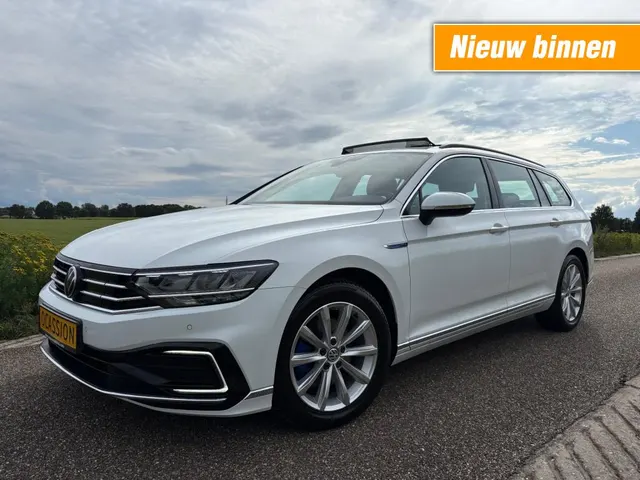 Volkswagen Passat 1.4 TSI GTE 2021