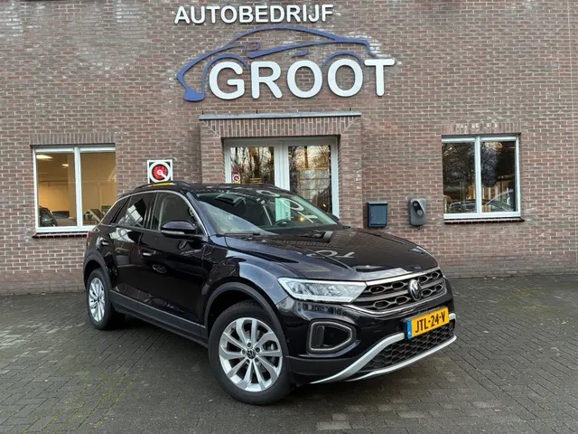 Volkswagen T-Roc 1.5 TSI 150PK Automaat! 2024