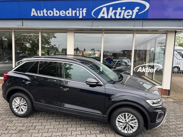 Volkswagen T-Roc 1.0 TSI Life Edition 2024