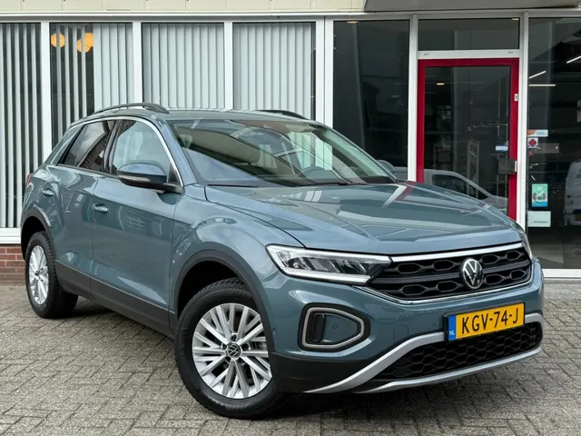Volkswagen T-Roc 1.0 TSI Life Business I 2022