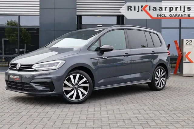 Volkswagen Touran 1.5 TSI DSG R-Line 2025