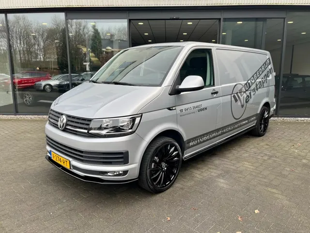 Volkswagen Transporter 2.0 TDI 150PK L2H1 Sportline 2018